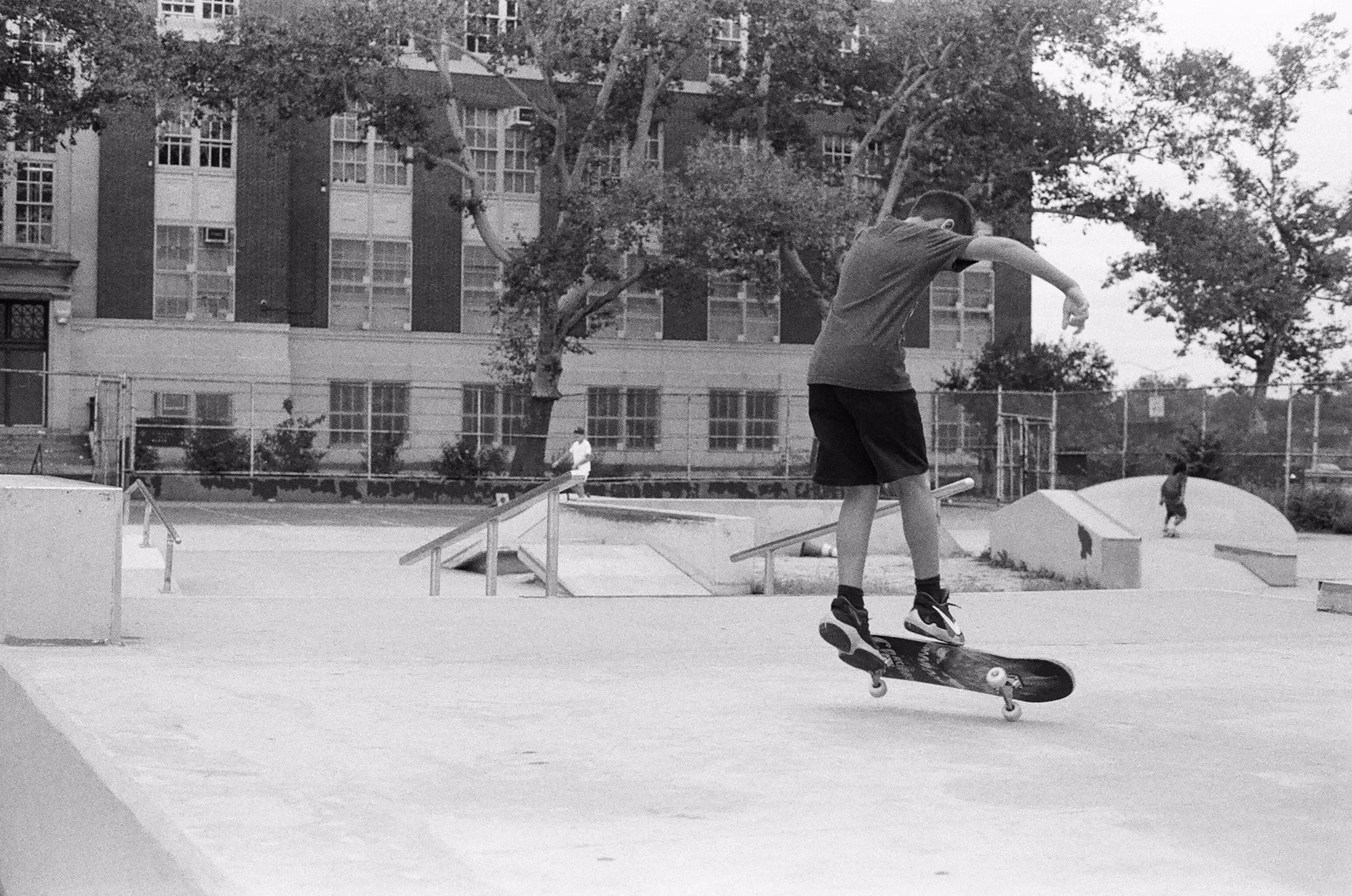 Exploring the Thrills of Street Skateboarding: Techniques, Culture, and Tips for Beginners